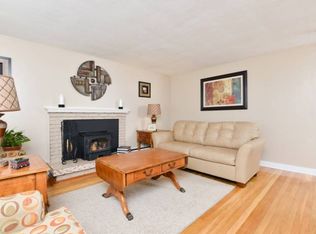 621 Old West Central St, Franklin, MA 02038