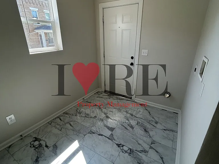 1283 W Broad St — Photo 10