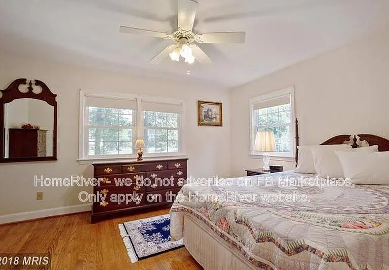 4417 Neptune Dr — Photo 16