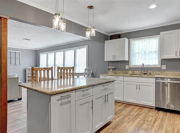 5th image of 2511 W Coffin St