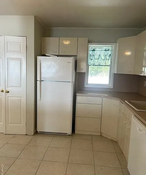 3531 Shore Pl — Photo 3
