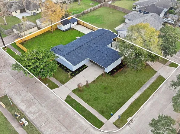 12319 Renwick Dr, Houston, TX 77035