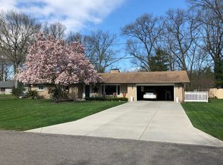 5578 Alpine Rdg, Stevensville, MI 49127