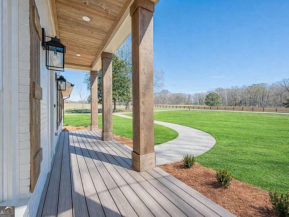 5th image of 1209 County Line Rd