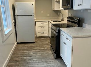 14 Cottage St APT 1, Leominster, MA 01453