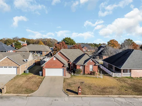 1602 Tara Dr, Ardmore, OK 73401