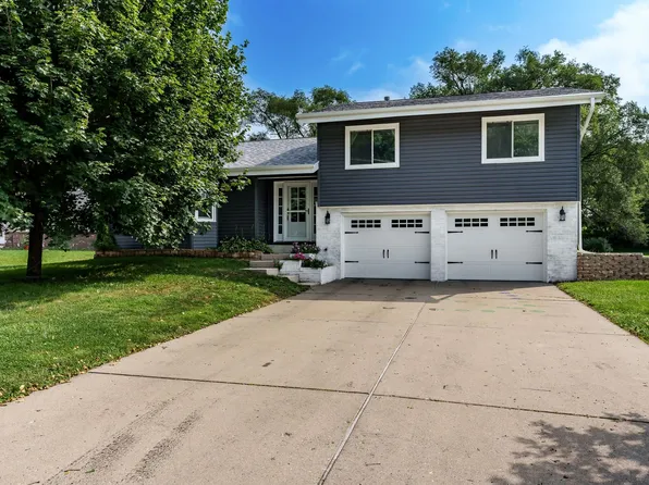 109 Amber Dr, Oregon, IL 61061