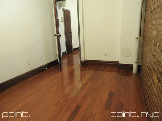 Rented by Point NYC | media 22