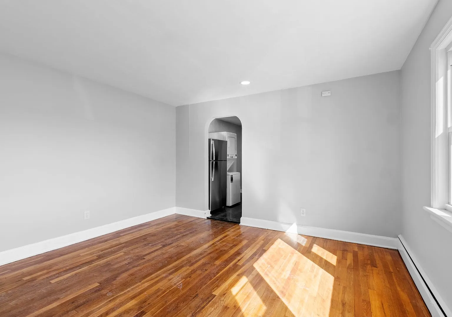 Golden Hill Apartments — Photo 2