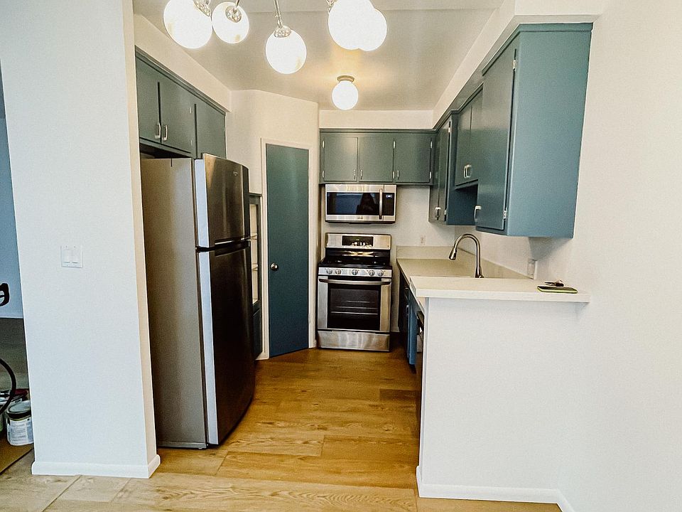 1st image of 11842 Kiowa Ave #12