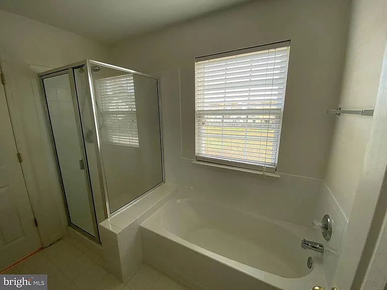 5215 Drakes Ct — Photo 14