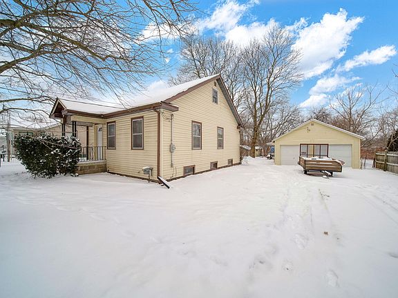 3rd image of 610 Fairyland Ave