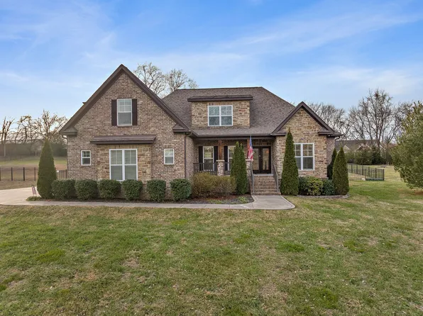 1032 The Long Run, Columbia, TN 38401