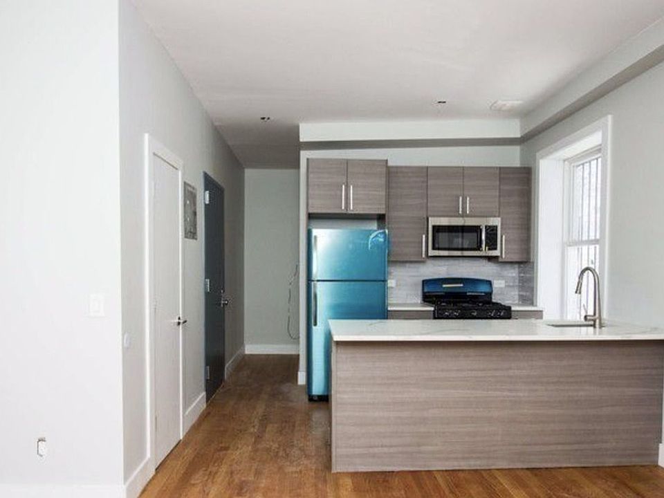 1st image of 314 Sumpter St APT 1F