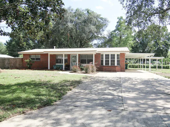 223 Spencer Dr, Fort Walton Beach, FL 32547