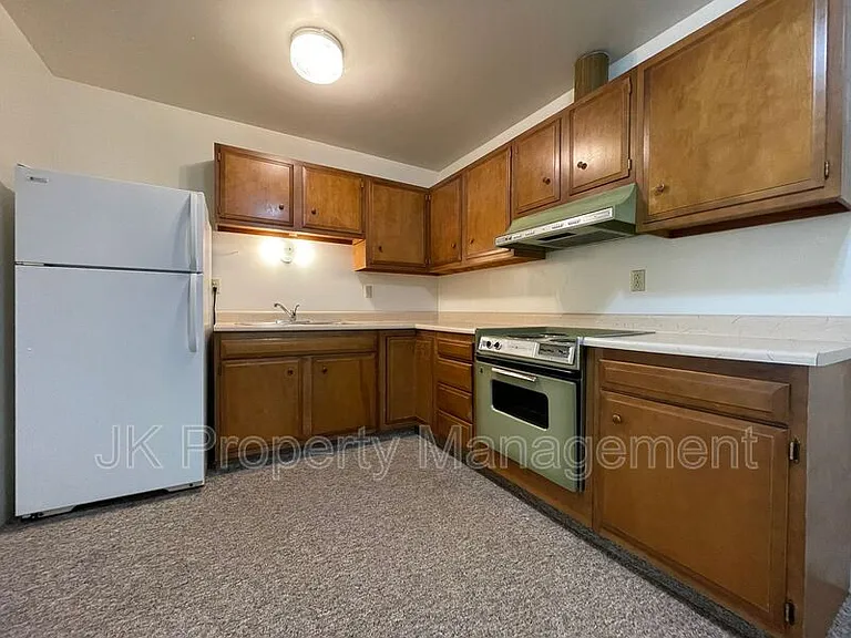 1110 2nd Ave S #5 — Photo 3