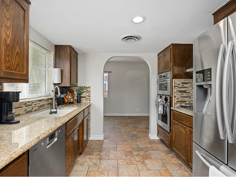 2803 Hawthorne Ave #B — Photo 13