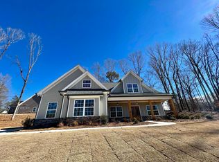 1574 Red Cedar Rd, Commerce, GA 30530