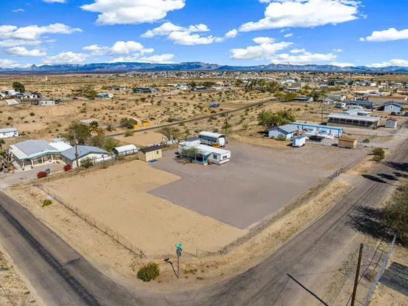 4757 E Cove Dr, Topock, AZ 86436