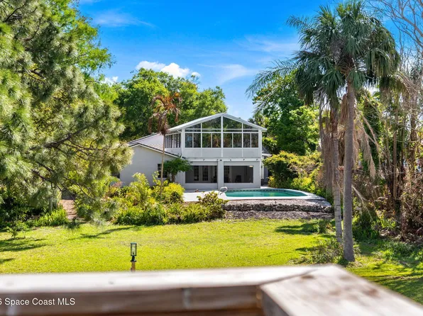975 Oak St, Merritt Island, FL 32953