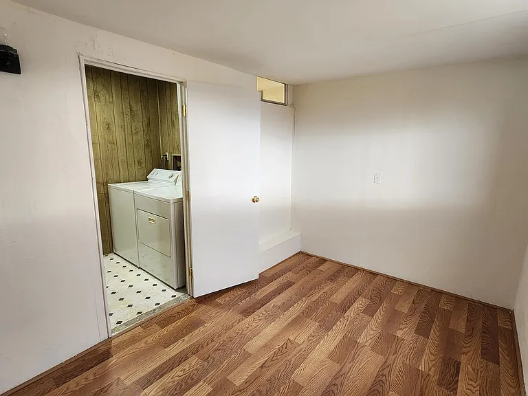 1111 W Hardy Ln #B — Photo 14