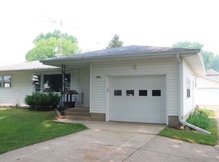 1896 Weber Dr, Sun Prairie, WI 53590
