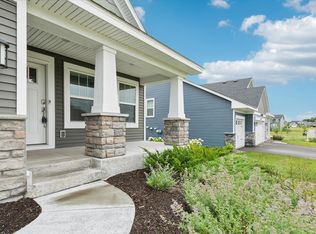 7296 Crane Dr, Lino Lakes, MN 55038