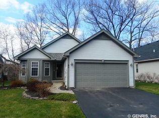 83 Muirwoods Ln, Rochester, NY 14622