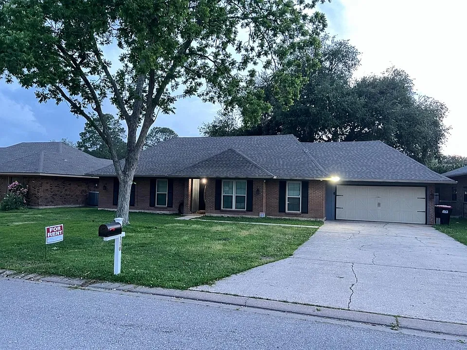110 Highland Dr