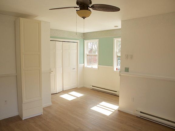 5th image of 63 Pearl St