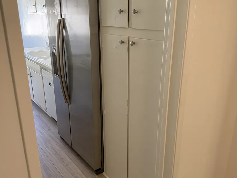 4310 Ventura Cyn Ave — Photo 18