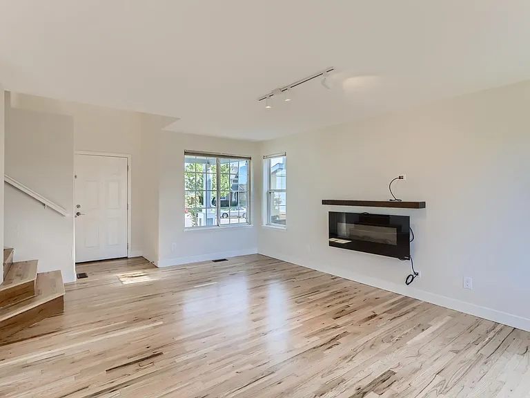 5702 Blue Mountain Cir — Photo 5