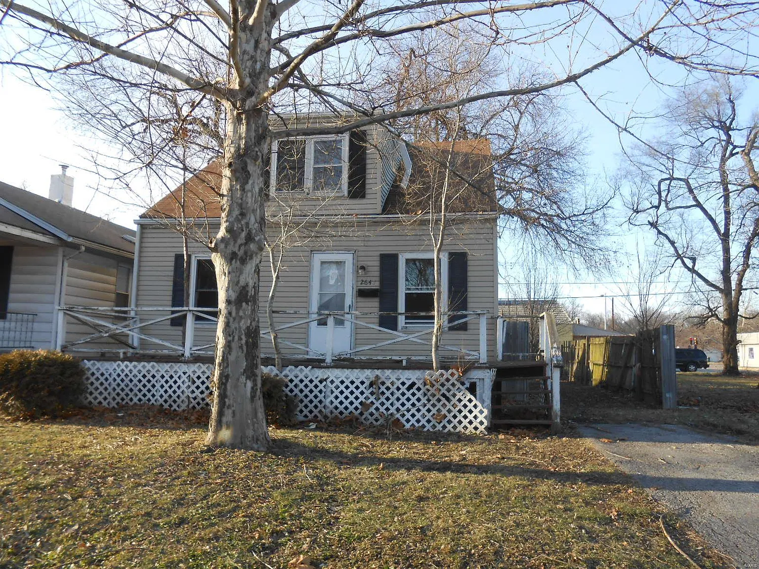 2647 Iowa St photo 1