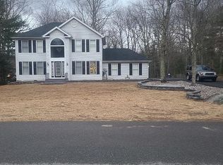 5217 Hilltop Cir, East Stroudsburg, PA