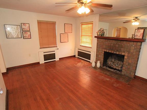 3rd image of 619 Welty St