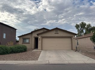 1919 E Silversmith Trl, San Tan Valley, AZ 85143