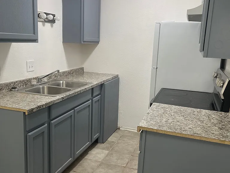 Mirador Apartments — Photo 14
