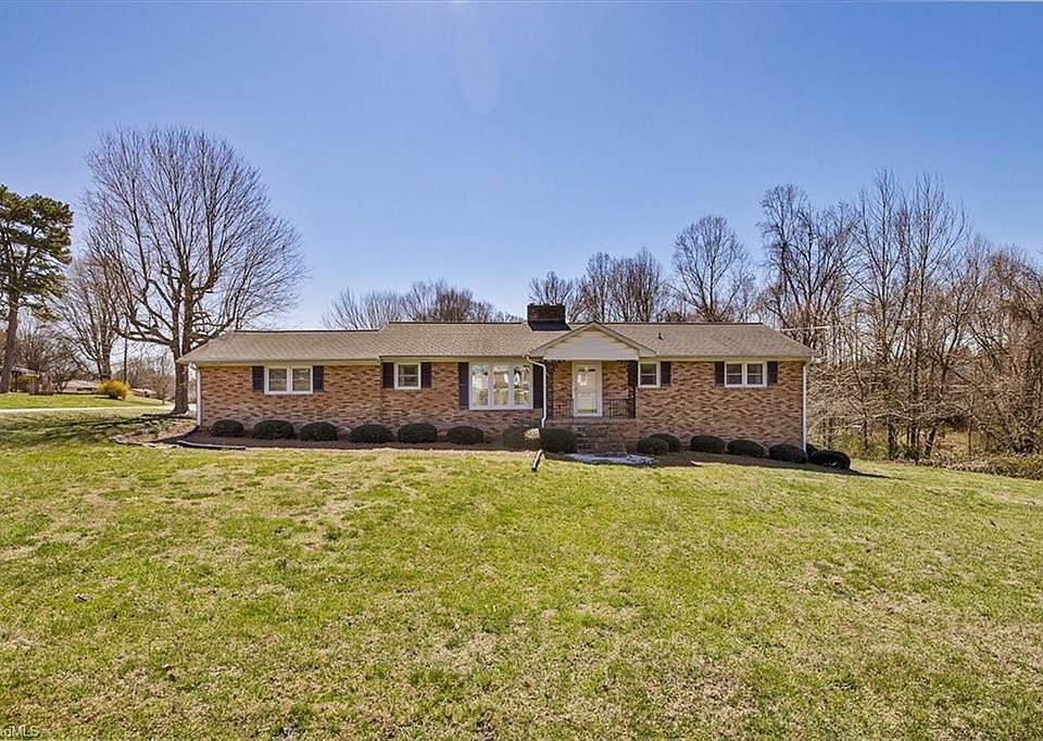 252 Lake Dr, Lexington, NC 27295 Zillow