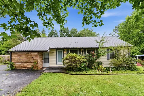 1415 Creekwood Dr Photo 1