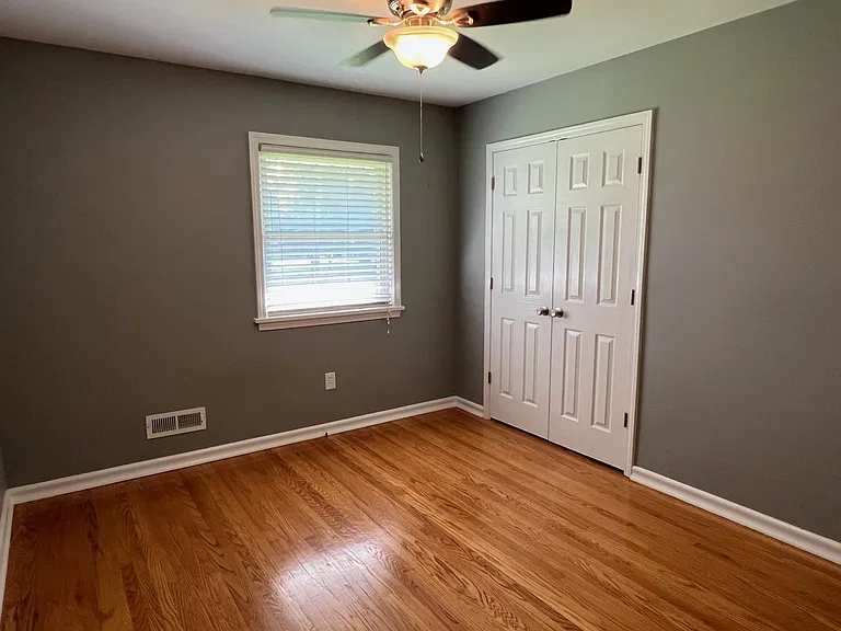 1502 Lynn Way — Photo 11