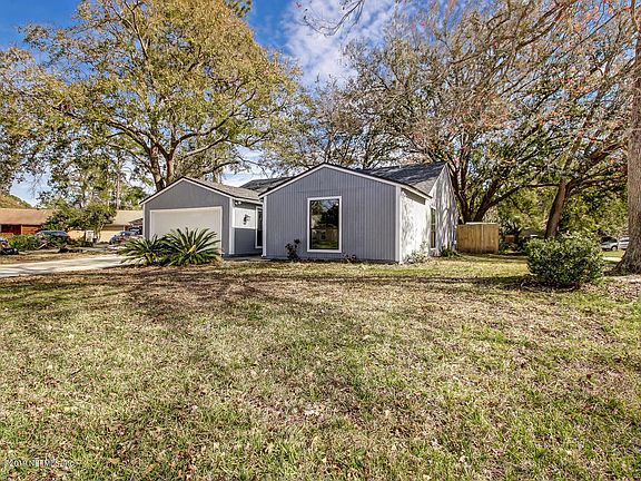 3rd image of 10343 Arrow Forest Ct