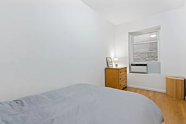 Sold by LG Fairmont Group | media 5