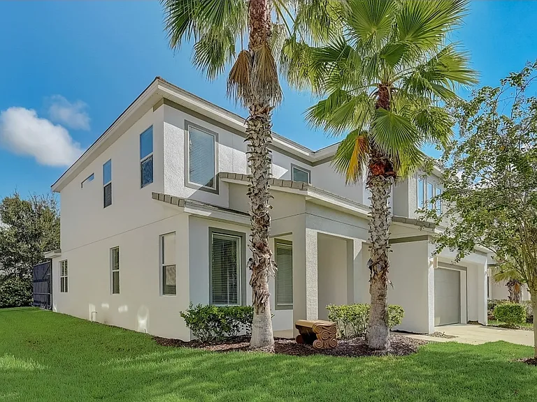 4511 Monado Dr — Photo 2