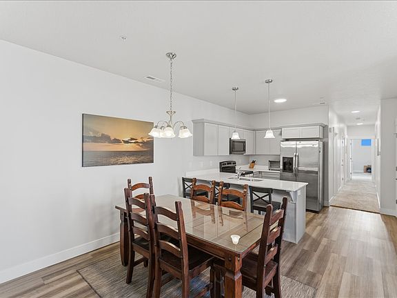 2nd image of 938 W Coral Charm Way #L202