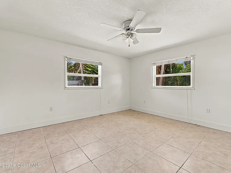 215 Pelican Dr — Photo 19