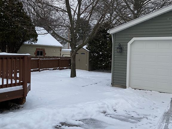 5th image of 339 Parkside Dr