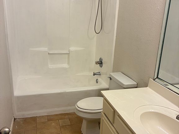 5th image of 10788 Southern Trace Cir