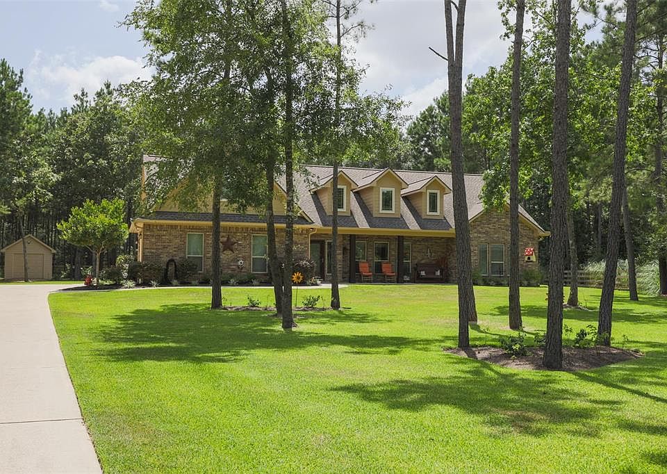 1st image of 15555 Roberts Ct