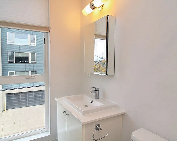 1480 N Jarrett St #303 — Photo 15