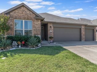 401 Evans Dr, Van Alstyne, TX 75495